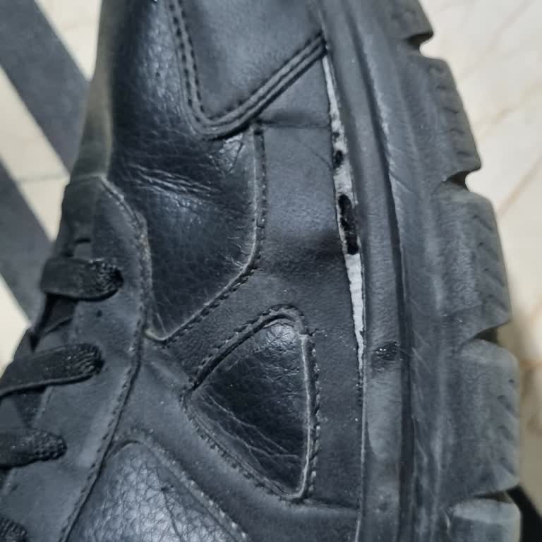 Skechers Aynı Markada Tekrarlayan Ayakkabı Sorunu ve İlgisiz Müşteri Hizmetleri