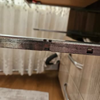 Çekmece Rayı Tırnaklarının Kırılması Ve Yedek Parça Sorunu