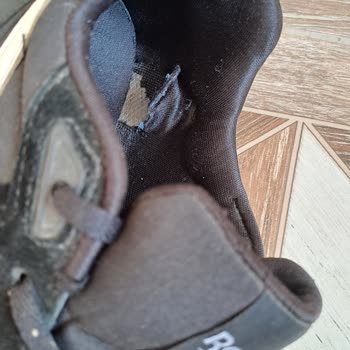 Kısa Sürede Deforme Olan Ayakkabıya Mağazadan Çözüm Bulunamadı