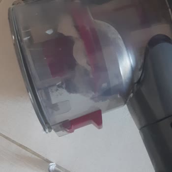 Hoover Süpürgede Toz Haznesi Kapağı Kırıldı Garanti Kapsamında Çözüm Bekliyorum