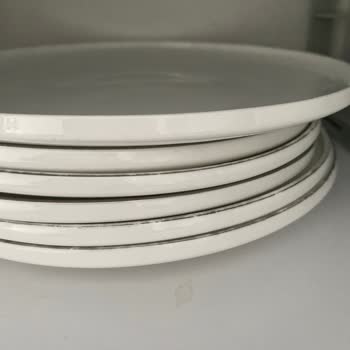 Çeyiz Setindeki Tabak Ve Tencerelerde Erken Bozulma Ve Mağaza İlgisizliği