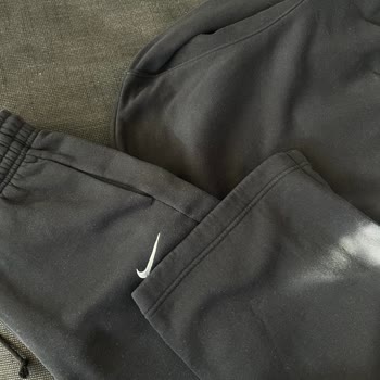 Nike Phoenix Fleece Tracksuit Faded And Pilled After First Wash