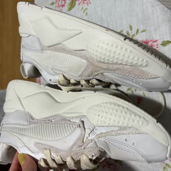 Ayakkabıda Tek Taraflı Hasar Ve Müşteri Hizmetlerinden Yanıtsızlık