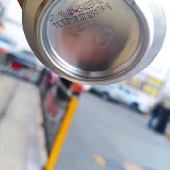 Bozuk Ve Jelimsi Didi Şeftali Soğuk Çay İçin Ürün Değişimi Talebi