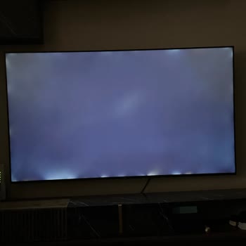 Axen Yeni Alınan Televizyonda Panel Arızası Ve Çözüm Beklentisi