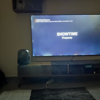 Axen Yeni Alınan Televizyonda Panel Arızası Ve Çözüm Beklentisi