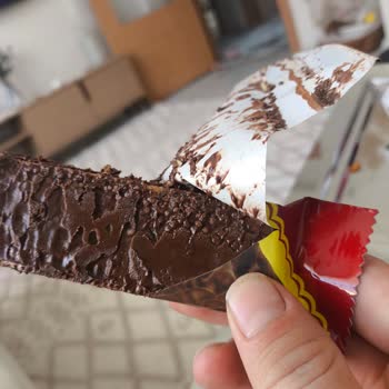 Ülker Çikolatalı Gofrette Tekrarlayan Renk Değişikliği Ve Geri Dönüş Eksikliği