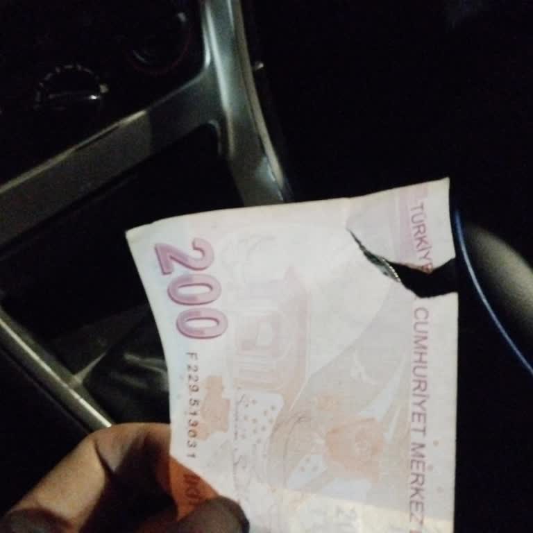 Shell İstasyonunda Yırtık Banknotla Ödeme Kabul Edilmedi Mağduriyet Yaşadım