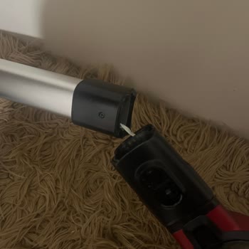 Philips Süpürge Eklem Yerleri Sürekli Kırılıyor, Ücretsiz Parça Talebi