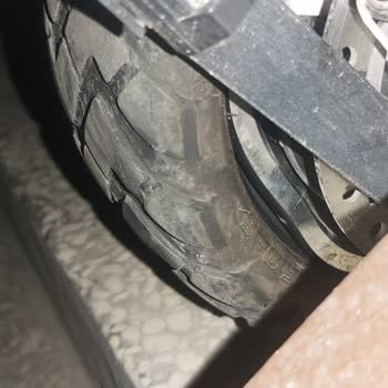 Yolda Açık Bırakılan Çukur Nedeniyle Scooterım Zarar Gördü, Mağduriyetimin Giderilmesini İstiyorum