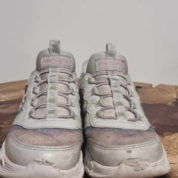 Skechers Çocuk Ayakkabısı Kısa Sürede Yıprandı Garanti Reddedildi