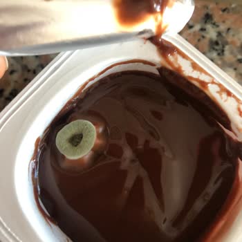 Son Kullanma Tarihi Geçmemiş Sütaş Pudingde Küf Şoku