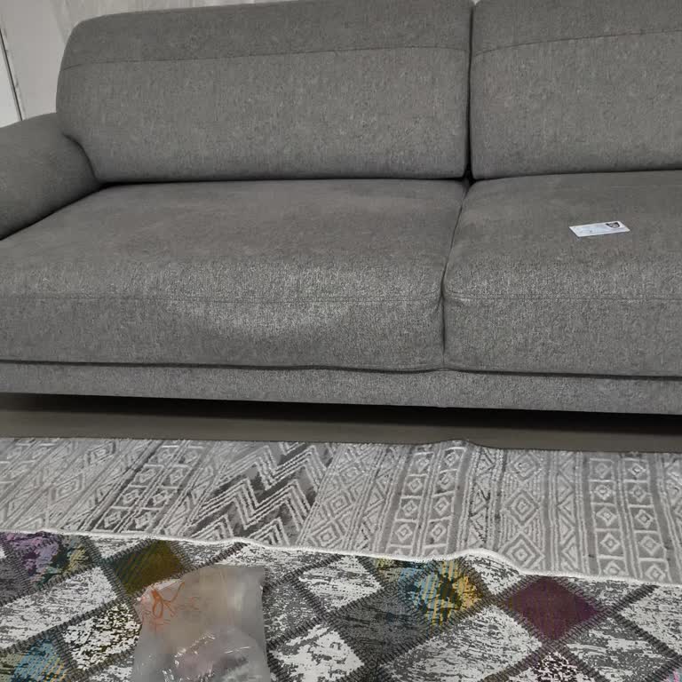 Yüksek Fiyatlı Koltuk Takımında Bitmeyen Sorunlar Ve Mağduriyet