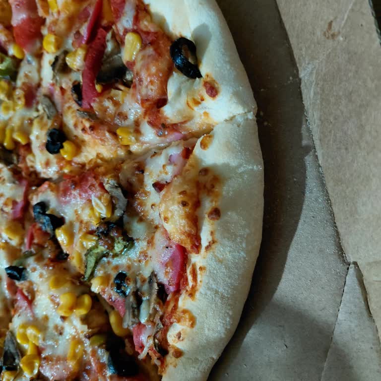 Soğuk Ve Yetersiz Pişmiş Pizza Teslimatı Deneyimi