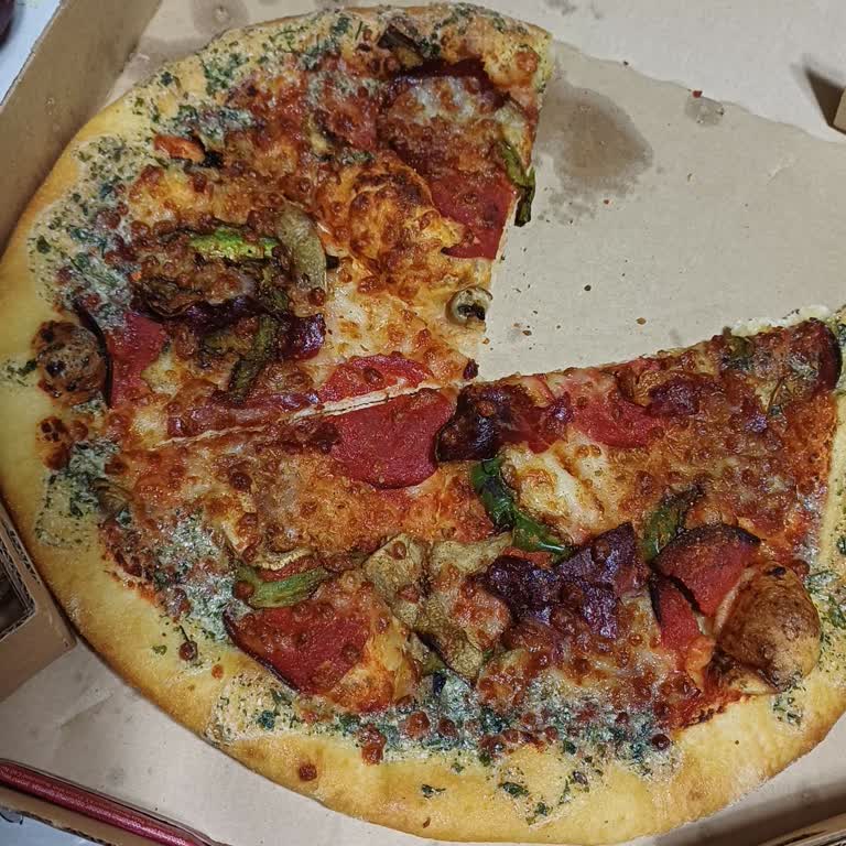 Ekstra Ücret Ödenen Pizzada Malzeme Eksikliği Ve Beklenen Açıklama