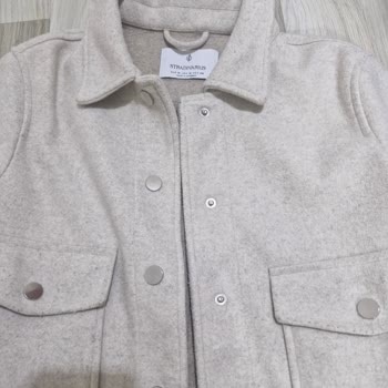 Stradivarius'tan Aldığım Ceket Kısa Sürede Tüylenme Yaptı, Hayal Kırıklığına Uğradım