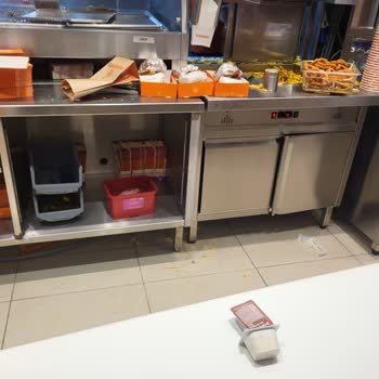 Hijyen Ve Personel Üslubunda Büyük Hayal Kırıklığı Yaşadım