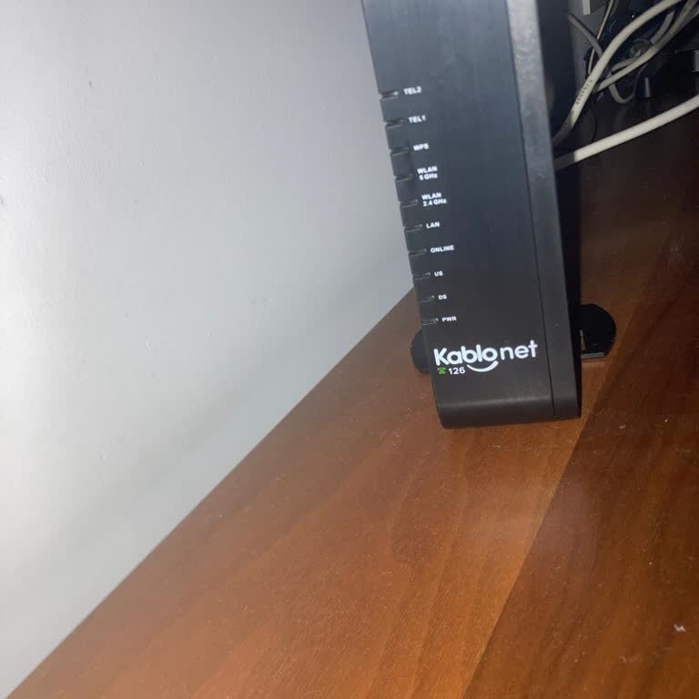 Sürekli Bağlantı Kopmaları Nedeniyle Taahhütlü İnternetimin Cezasız İptalini Talep Ediyorum