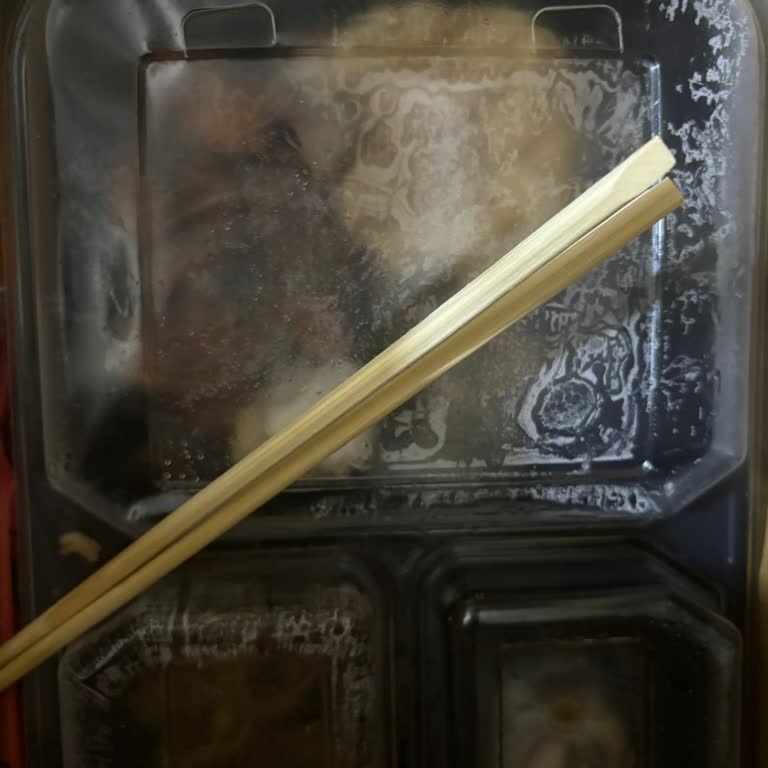 Yemeksepeti Siparişimden Kıl Çıktı, Ücret İadesi Yapılmadı!