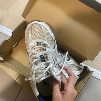 New Balance 530 Modelinde Kısa Sürede File Yırtılması Ve Garanti Reddi