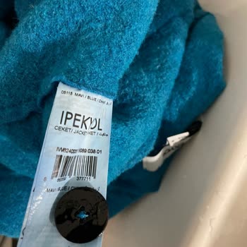 İpekyol'dan Alınan Ceketin Boyası Akıyor, Sağlığımız Tehlikede!