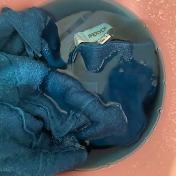 İpekyol'dan Alınan Ceketin Boyası Akıyor, Sağlığımız Tehlikede!