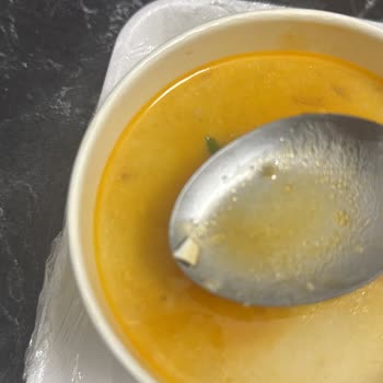 Çorbanın İçinden Kurtçuk Çıktı Diğer Ürünler De Hijyenik Değildi İade Süreci Yetersiz Kaldı