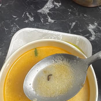 Çorbanın İçinden Kurtçuk Çıktı Diğer Ürünler De Hijyenik Değildi İade Süreci Yetersiz Kaldı