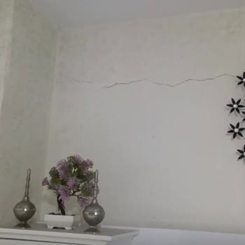 Şallı Apartmanı'nda Yıkılma Tehlikesi: Acil Önlem Bekliyoruz