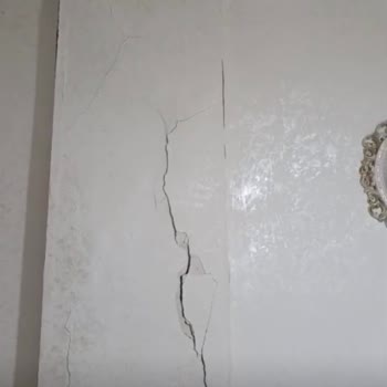 Şallı Apartmanı'nda Yıkılma Tehlikesi: Acil Önlem Bekliyoruz