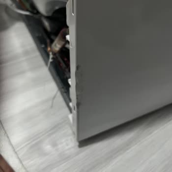 Sıfır Buzdolabı Parçalanarak Teslim Edildi Mağduriyetim Giderilmiyor