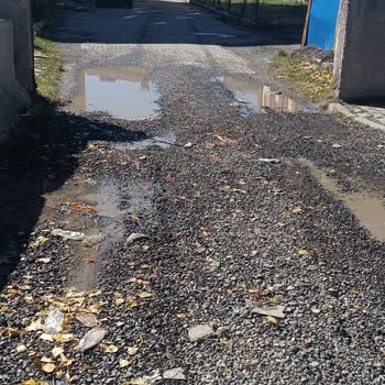 Patnos TOKİ'de Yollar Ve İçme Suyu 3 Yıldır Çileye Dönüştü