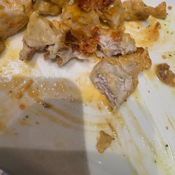 Tavuk Dünyası Çiğ Gelen Yemek Ve Olumsuz Çalışan Davranışı Nedeniyle Hayal Kırıklığı