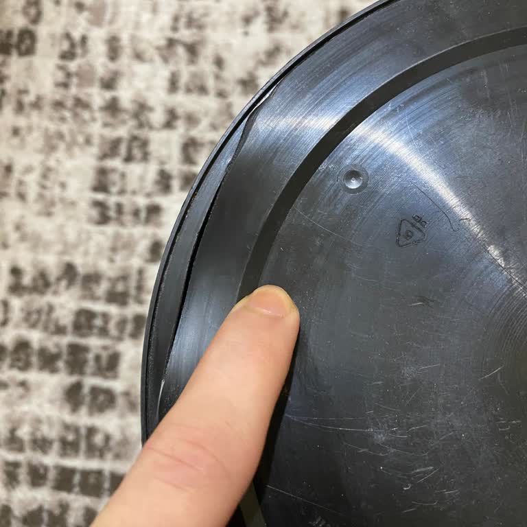 Hasarlı Ürün Teslimatı Ve Müşteri Hizmetlerinden Geri Dönüş Alamama