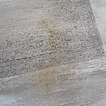 Halı Yıkama Sonrası Sarı Lekeler Ve Kaba Hizmet Mağduriyeti
