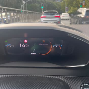 Sıfır Araçta Tekrarlayan Park Yardım Arızası Ve Çözümsüz Servis Süreci Mağduriyeti