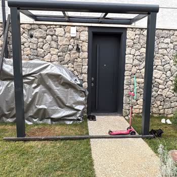 Axelon Cephe Sistemleri Hâlâ İş Tamamlanmadı