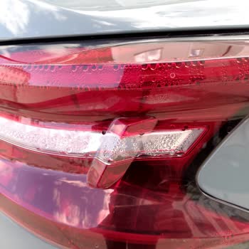 Citroen C4X Sağ Arka Stop Lambasında Sürekli Su Alma Sorunu ve Garanti Talebi