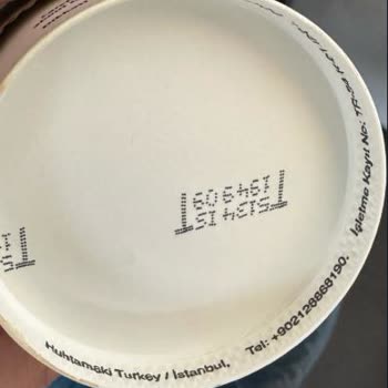 Starbucks Karton Bardaklarının Kalitesizliği Nedeniyle Yaşanan Dökülme ve Mağduriyet