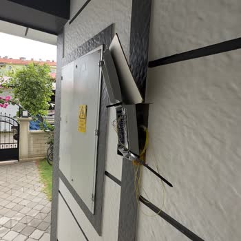 Türk Telekom Fiber Kablo Ve Kutu Montajında Güvenlik Ve Düzen Sorunu