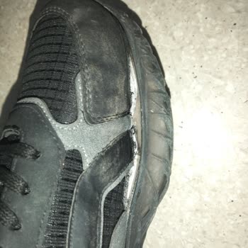 Garanti Kapsamındaki Ayakkabıda Taban Açılması Ve Yetersiz Müşteri Hizmeti