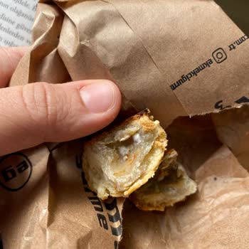 Ekmekçi Gurme Küflü Poğaça Ve Şube İletişimsizliğiyle Yaşanan Hijyen Mağduriyeti