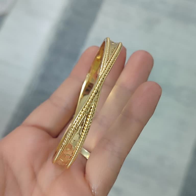 Luventa Aksesuar Yanlış Ve Kalitesiz Ürün, İade Taleplerime Dönüş Yapılmıyor