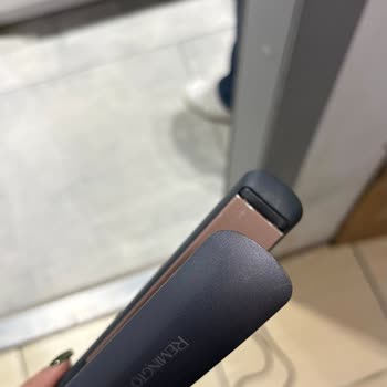 Servisten Gelen Saç Düzleştiricim Kullanılmış Ve Deforme Halde Teslim Edildi