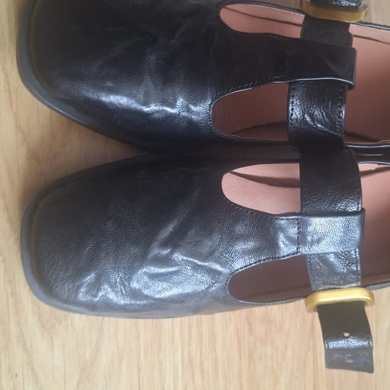 Deforme Gelen Ayakkabı Ve İletişimsizlik Nedeniyle Ücret İadesi Talebim