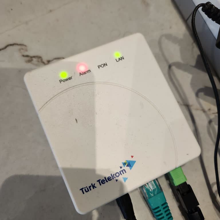 Uzun Süreli Fiber İnternet Kesintisi Nedeniyle Mağduriyet Yaşıyorum