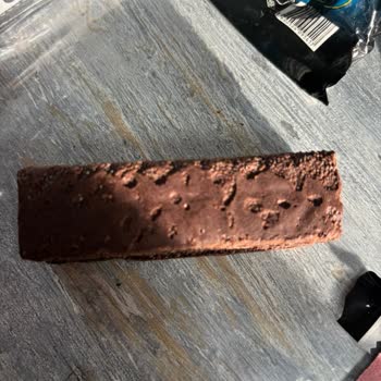 Aldığım Çikolatada Kabarcıklar Vardı, Değişim Talep Ediyorum