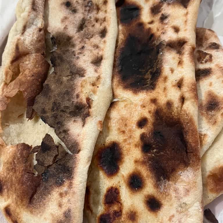 Pidecim Siparişte Yanlış Ve Pişmemiş Pideye Saygısızca Yanıt