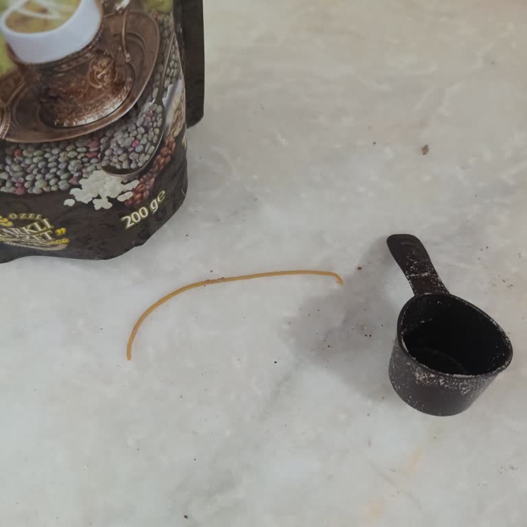 Menengiç Kahvesinden Lastik Çıktı Şaşkınlık Ve Rahatsızlık Yaşadım