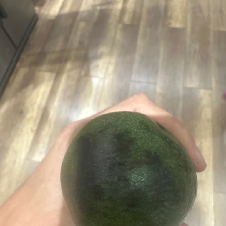 @ferideninbahcesinden Sipariş Ettiğim Avokadolar Bozuk ve Küçük Geldi Çözüm Sunulmadı